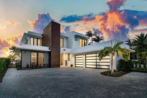 807 N Atlantic Drive Lantana FL 33462