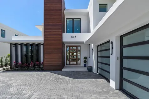807 N Atlantic Drive Lantana FL 33462