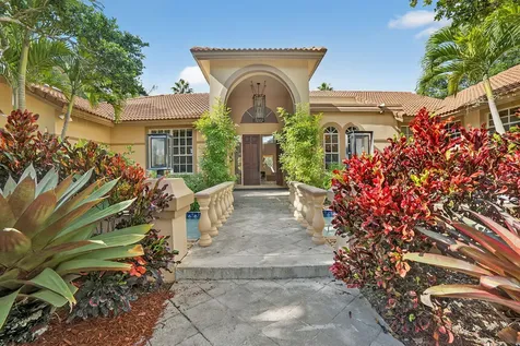 5328 E Leitner Drive Coral Springs FL 33067