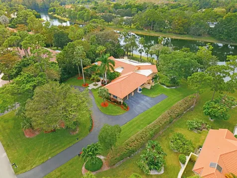 5328 E Leitner Drive Coral Springs FL 33067