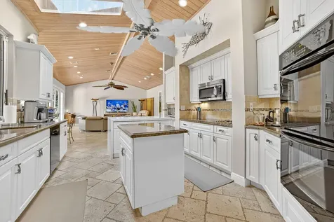 5328 E Leitner Drive Coral Springs FL 33067
