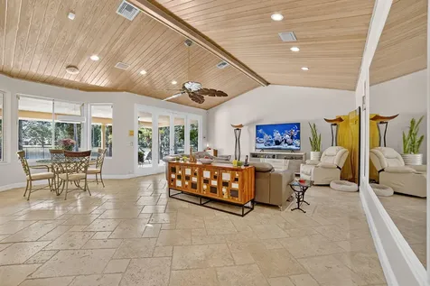 5328 E Leitner Drive Coral Springs FL 33067