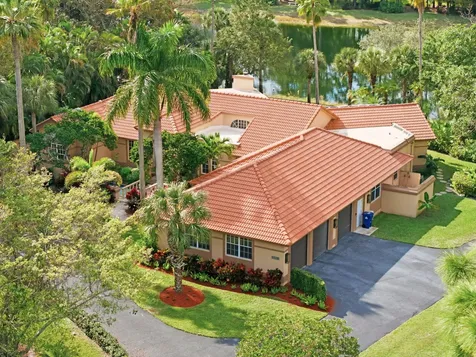 5328 E Leitner Drive Coral Springs FL 33067