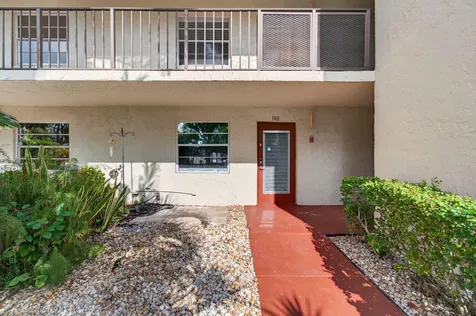 26 Abbey Lane Delray Beach FL 33446