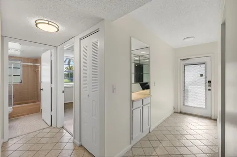 26 Abbey Lane Delray Beach FL 33446