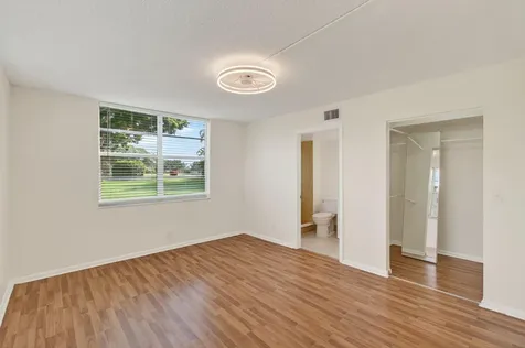 26 Abbey Lane Delray Beach FL 33446