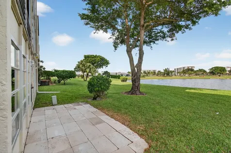 26 Abbey Lane Delray Beach FL 33446