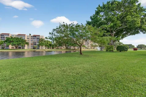 26 Abbey Lane Delray Beach FL 33446