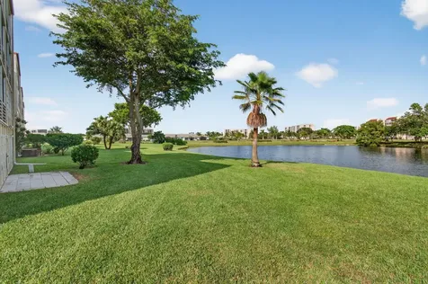 26 Abbey Lane Delray Beach FL 33446