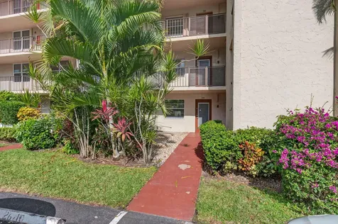 26 Abbey Lane Delray Beach FL 33446