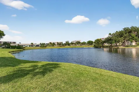 26 Abbey Lane Delray Beach FL 33446