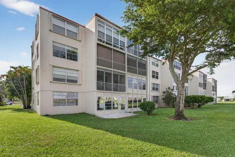 26 Abbey Lane Delray Beach FL 33446