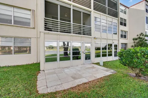 26 Abbey Lane Delray Beach FL 33446