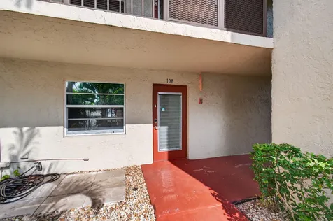 26 Abbey Lane Delray Beach FL 33446