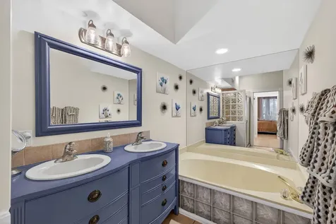 207 Woodsmuir Court Palm Beach Gardens FL 33418
