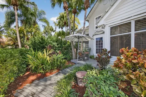 207 Woodsmuir Court Palm Beach Gardens FL 33418