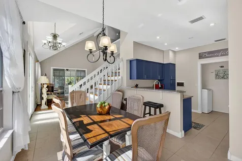 207 Woodsmuir Court Palm Beach Gardens FL 33418