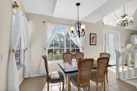 207 Woodsmuir Court Palm Beach Gardens FL 33418