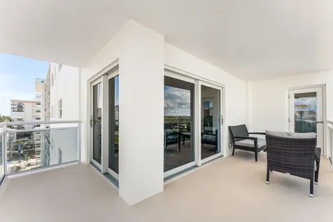 1160 Hillsboro Mile Hillsboro Beach FL 33062