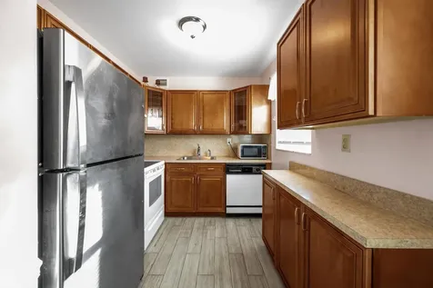 380 Sheffield P West Palm Beach FL 33417