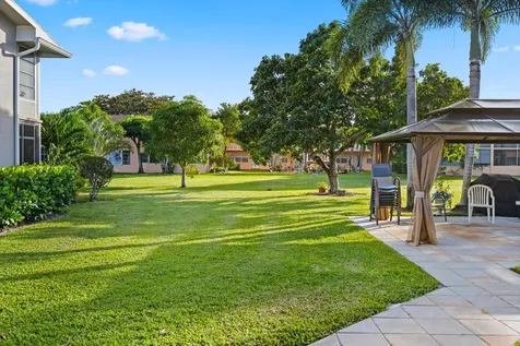 380 Sheffield P West Palm Beach FL 33417