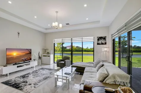 2848 Gin Berry Way West Palm Beach FL 33401