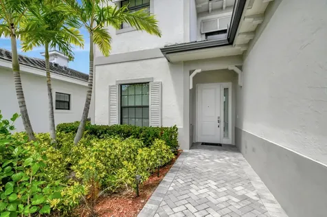 2848 Gin Berry Way West Palm Beach FL 33401