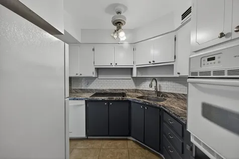 2151 Ne 42 Nd Court Lighthouse Point FL 33064