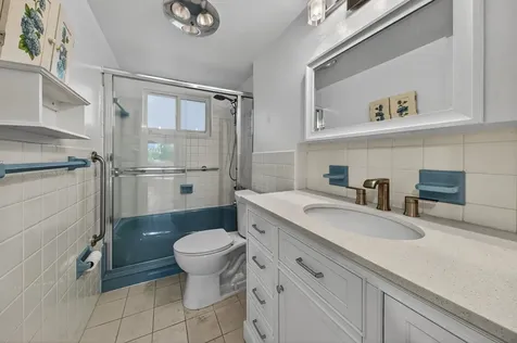 2151 Ne 42 Nd Court Lighthouse Point FL 33064