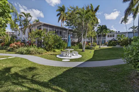 2151 Ne 42 Nd Court Lighthouse Point FL 33064