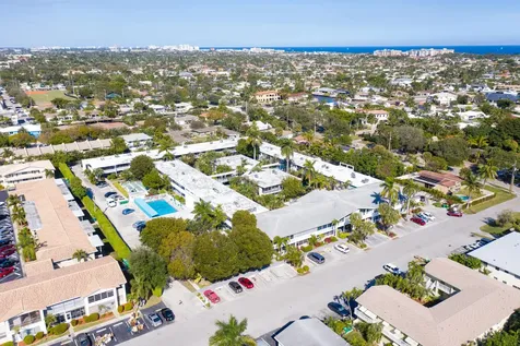 2151 Ne 42 Nd Court Lighthouse Point FL 33064
