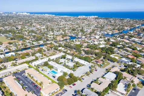 2151 Ne 42 Nd Court Lighthouse Point FL 33064