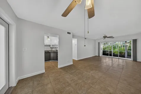 2151 Ne 42 Nd Court Lighthouse Point FL 33064