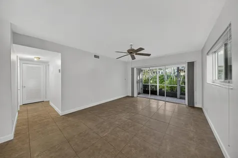 2151 Ne 42 Nd Court Lighthouse Point FL 33064