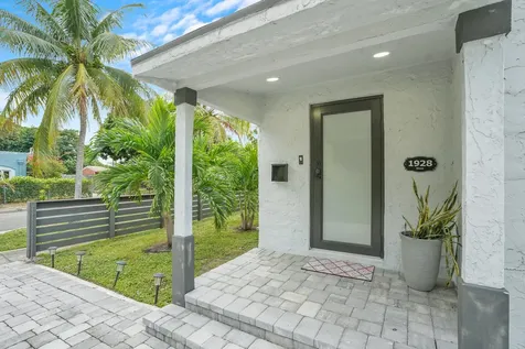 727 S Fernwood Drive West Palm Beach FL 33405