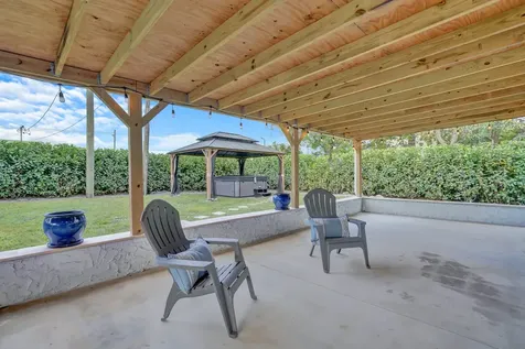 727 S Fernwood Drive West Palm Beach FL 33405