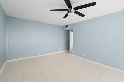 2400 Presidential Way West Palm Beach FL 33401