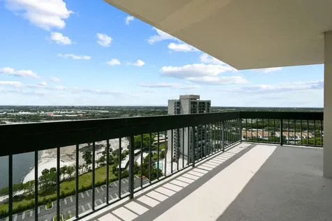 2400 Presidential Way West Palm Beach FL 33401