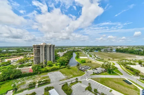 2400 Presidential Way West Palm Beach FL 33401