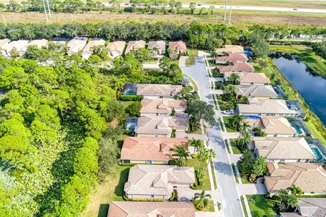 7233 Maidstone Drive Port Saint Lucie FL 34986