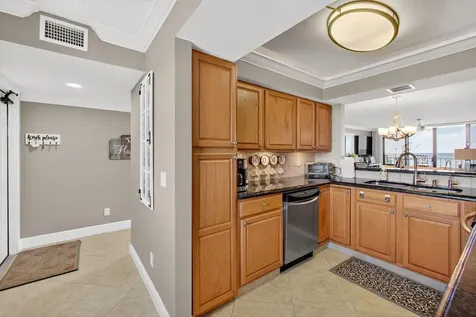 5055 N Highway A1a Hutchinson Island FL 34949