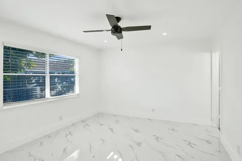 4736 Nw 5th Avenue Deerfield Beach FL 33064