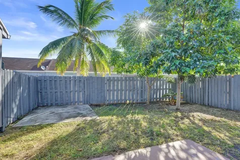 4736 Nw 5th Avenue Deerfield Beach FL 33064