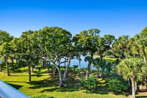 601 N Swim Club Drive Indian River Shores FL 32963