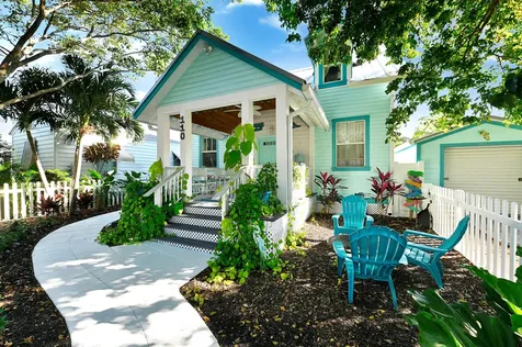 110 S Palmway Lake Worth Beach FL 33460