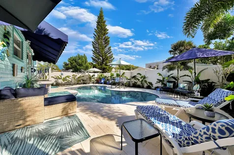 110 S Palmway Lake Worth Beach FL 33460