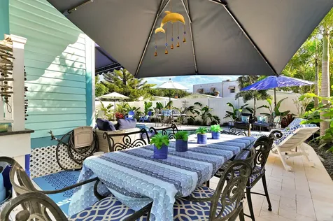 110 S Palmway Lake Worth Beach FL 33460
