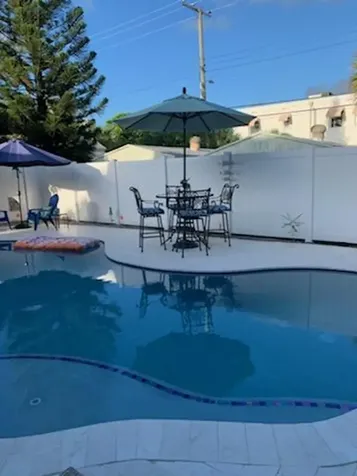 110 S Palmway Lake Worth Beach FL 33460