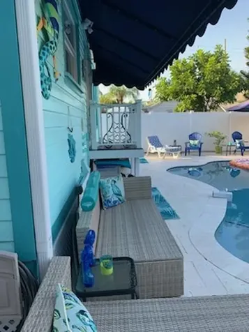 110 S Palmway Lake Worth Beach FL 33460