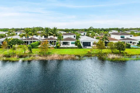 13689 Artisan Circle Palm Beach Gardens FL 33418